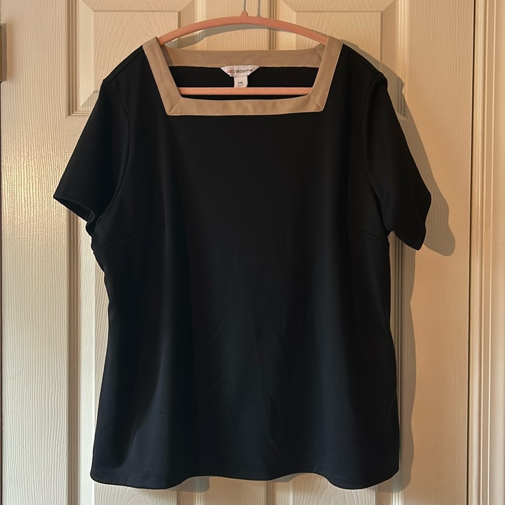 LizClaiborne women’s plus size black shell blouse